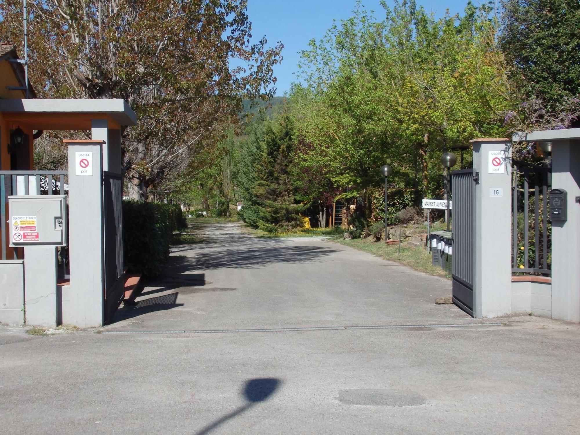 Camping Village La Chiocciola Capannole Экстерьер фото